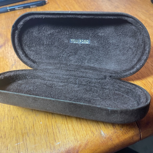 Tom Ford April TF393 Oversized Gold Aviator Sunglasses Made in Italy-With Case - Picture 8 of 9